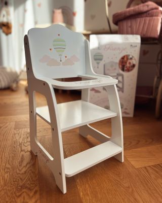 📢 Nový produkt v našej ponuke! 🧸👶 Milí rodičia, prinášame vám drevenú detskú jedálenskú stoličku pre bábiky! 🍽️✨ Táto...